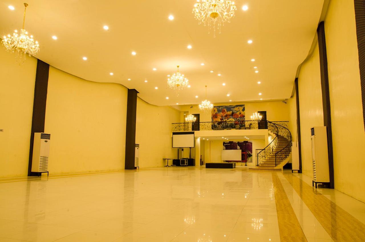 Dreamwave Hotel Ilagan Kültér fotó